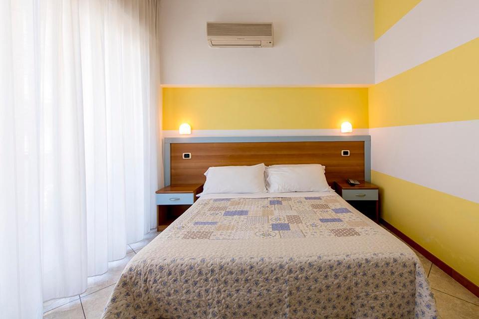 Hotel Le Soleil San Benedetto del Tronto Luaran gambar